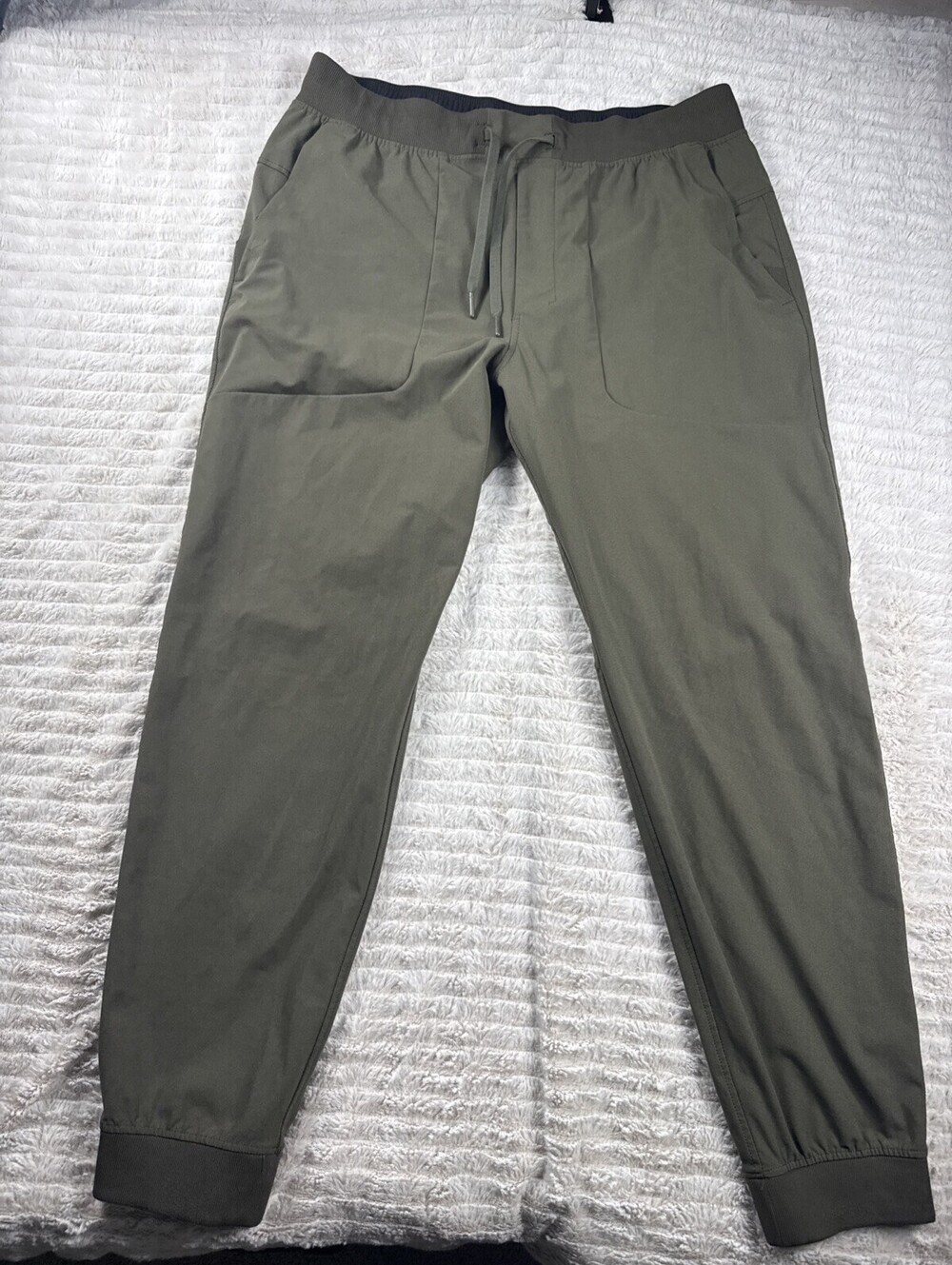 Lululemon ABC Jogger Pants Men XL Green 36x30” Inseam Athletic Stretch Lounge